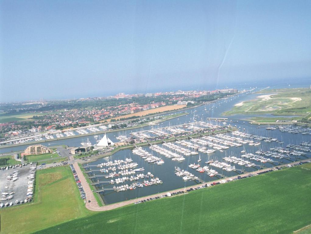 Floreal Nieuwpoort Buitenkant foto