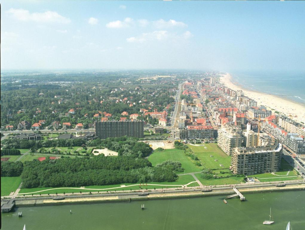 Floreal Nieuwpoort Buitenkant foto